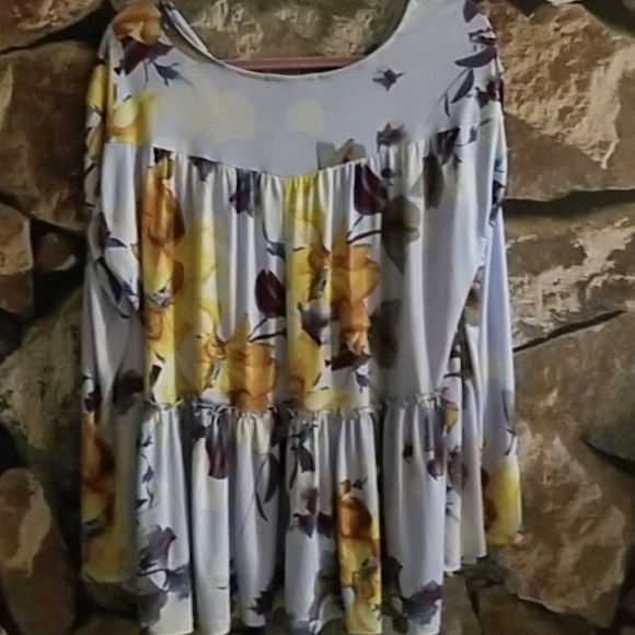 Entro Buttery soft ruffled babydoll v neck floral - Picture 3 of 8